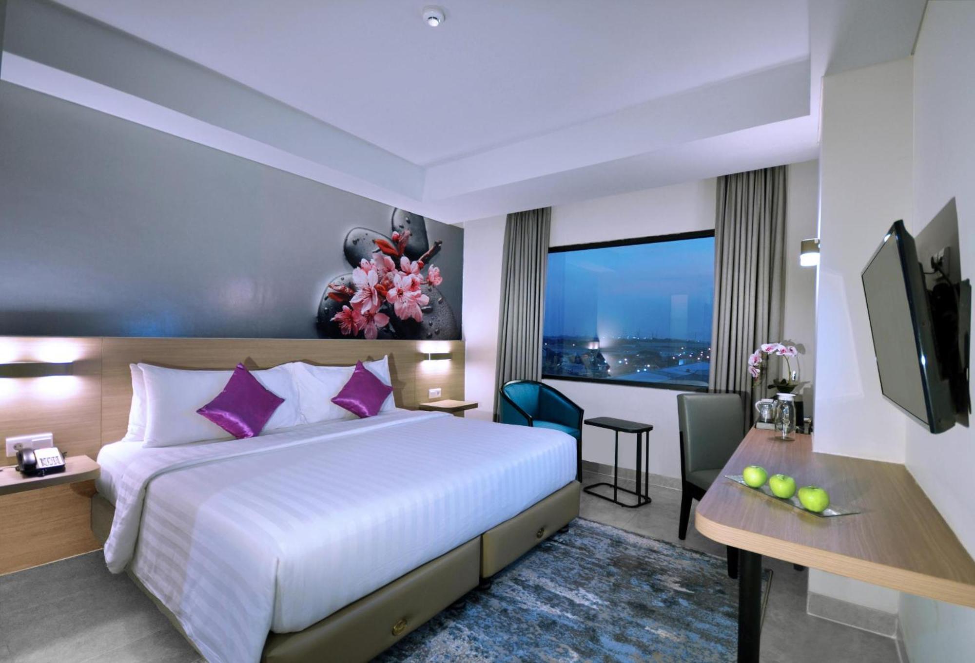 Quest Prime Cikarang By Aston Hotel Bekasi Eksteriør billede