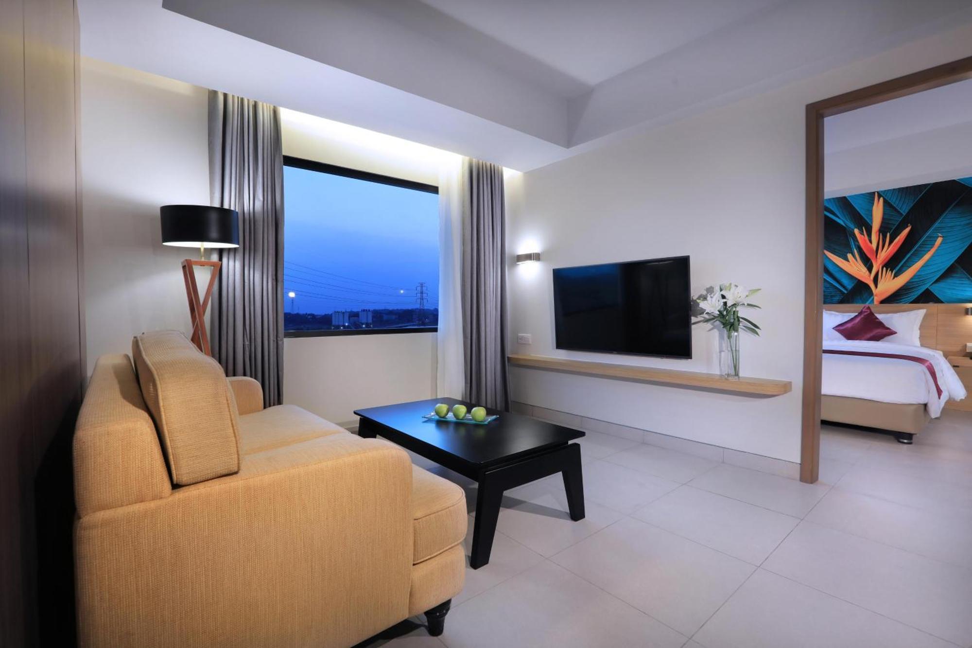Quest Prime Cikarang By Aston Hotel Bekasi Eksteriør billede